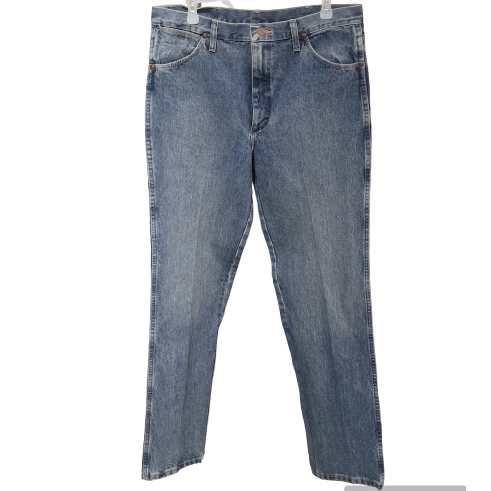 SOLD Wrangler Men’s Cowboy Cut Slim Fit Jean 35x34